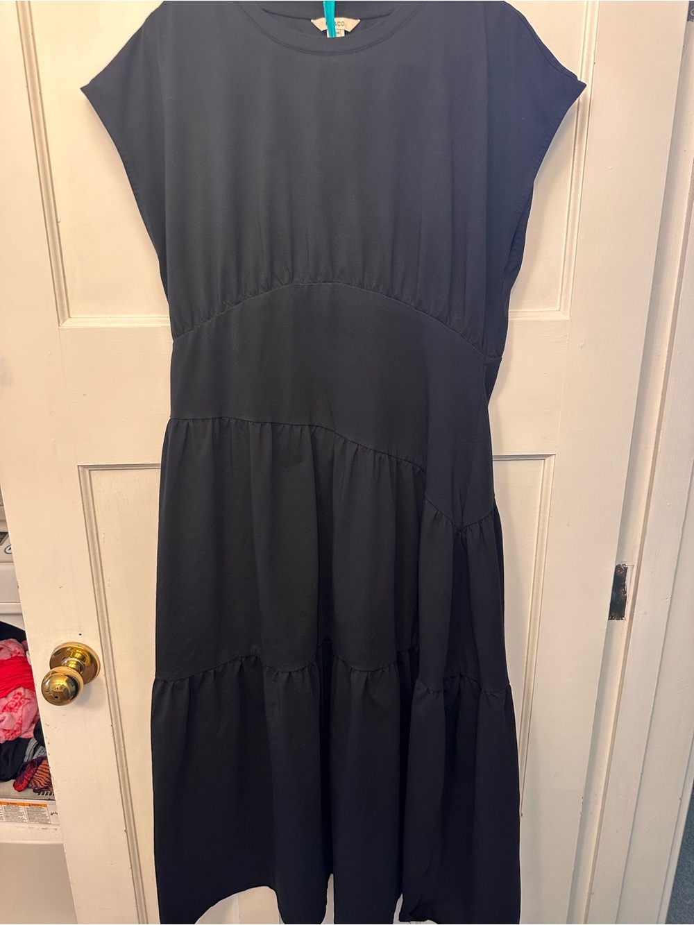 ⭐️ RW&CO. XL Black Tiered Midi Dress with Cap Sleeves